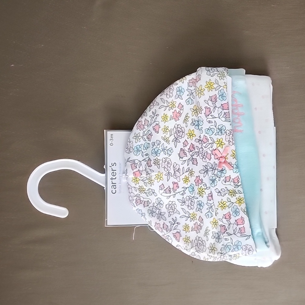 3-pack Carter's Baby hats 0-3m